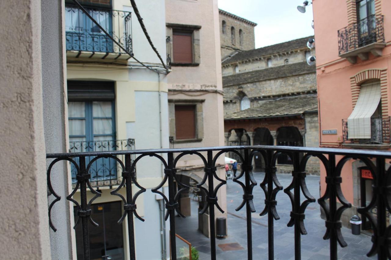 Apartamento Estiviellas, Pirineo ハカ エクステリア 写真