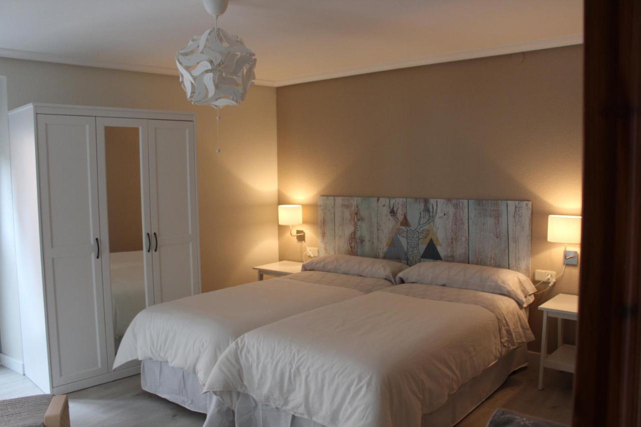 Apartamento Estiviellas, Pirineo ハカ エクステリア 写真